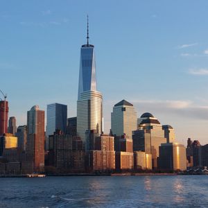 New York City attracts record number of visitors in 2014