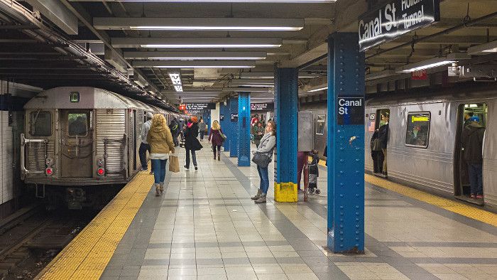 Internet expands to more subway stations in New York City