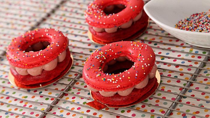 New York loves the Macaron Donut