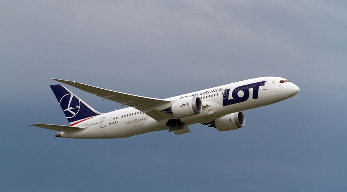 LOT Polish Airlines Will Fly To Newark LOT Polish AIrlines B787 Dreamliner
