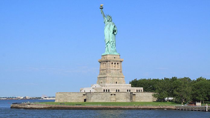statue-liberty-new-york The statue of Liberty from the ferry