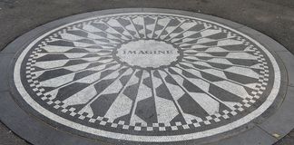 Strawberry Fields: the New York tribute to John Lennon Imagine central park New York