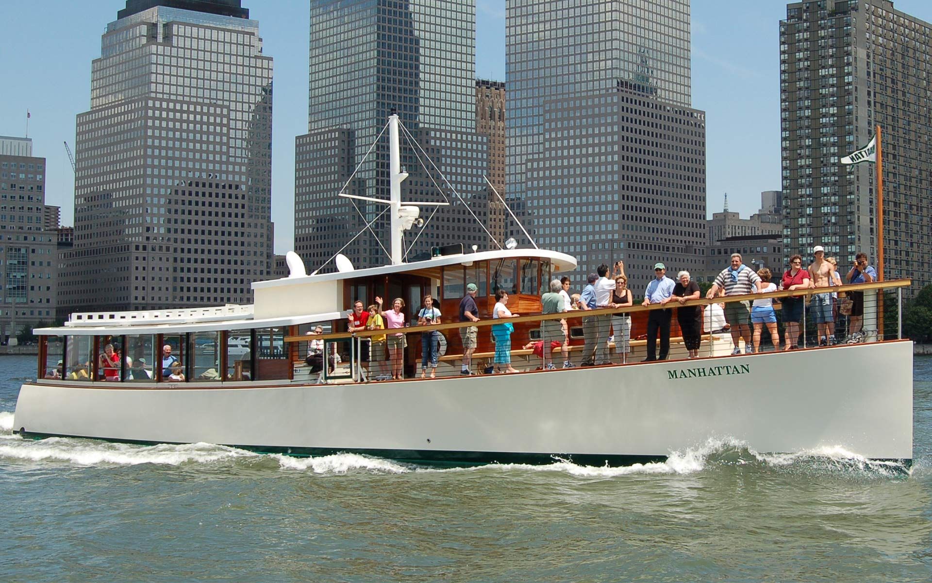 Christmas Cruise Aboard a Yacht in New York