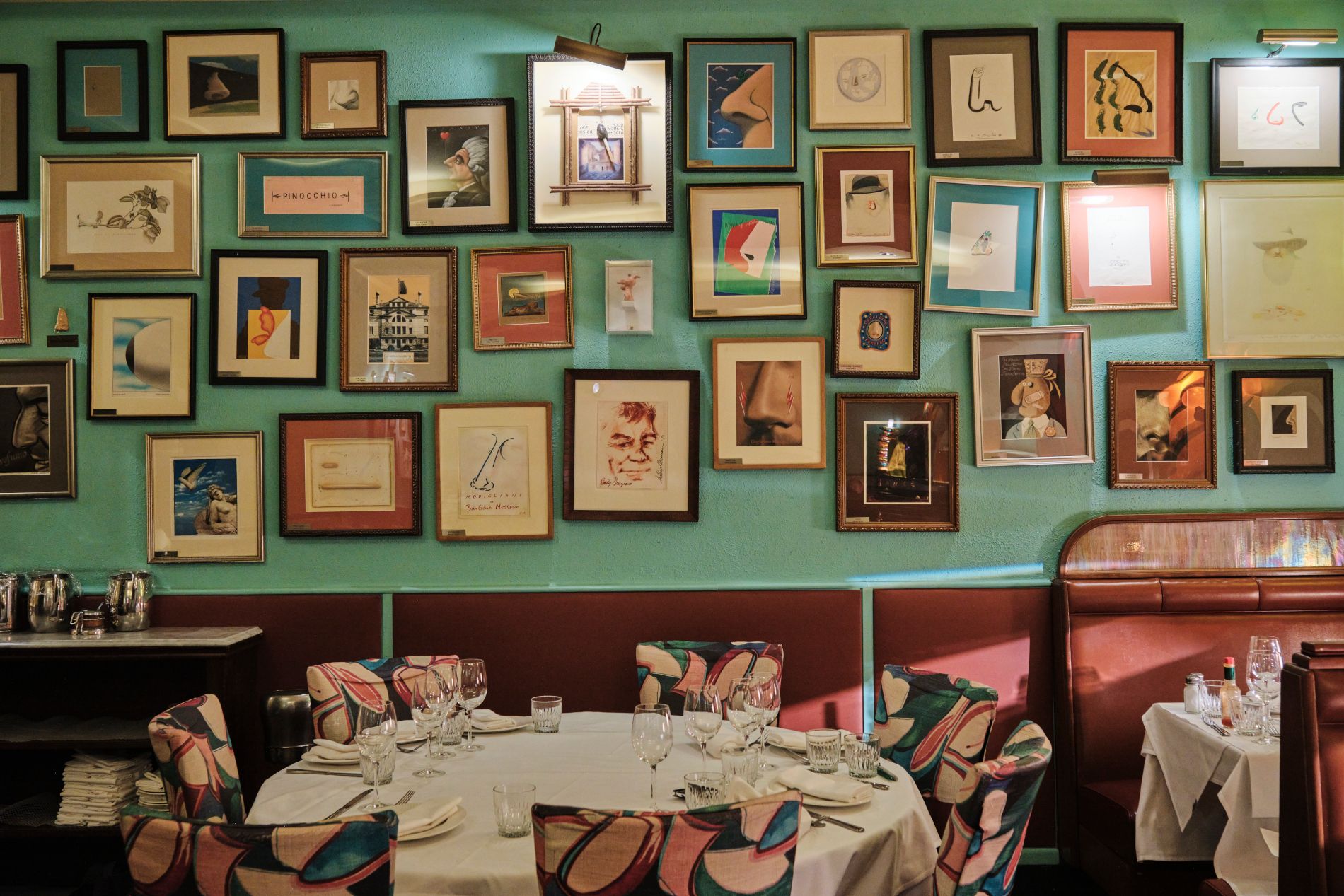 Dining room of Italian restaurant Trattoria Dell' Arte in New York