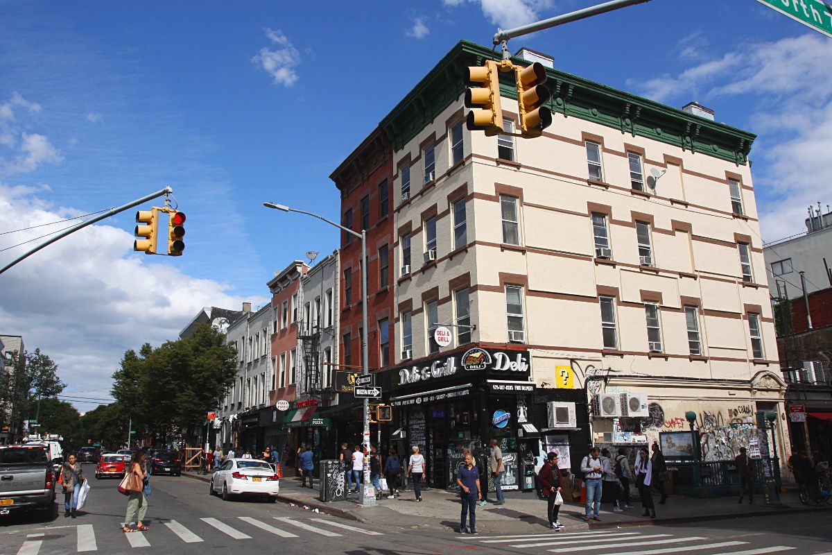 Williamsburg: Brooklyn’s Other Must-See Neighborhood